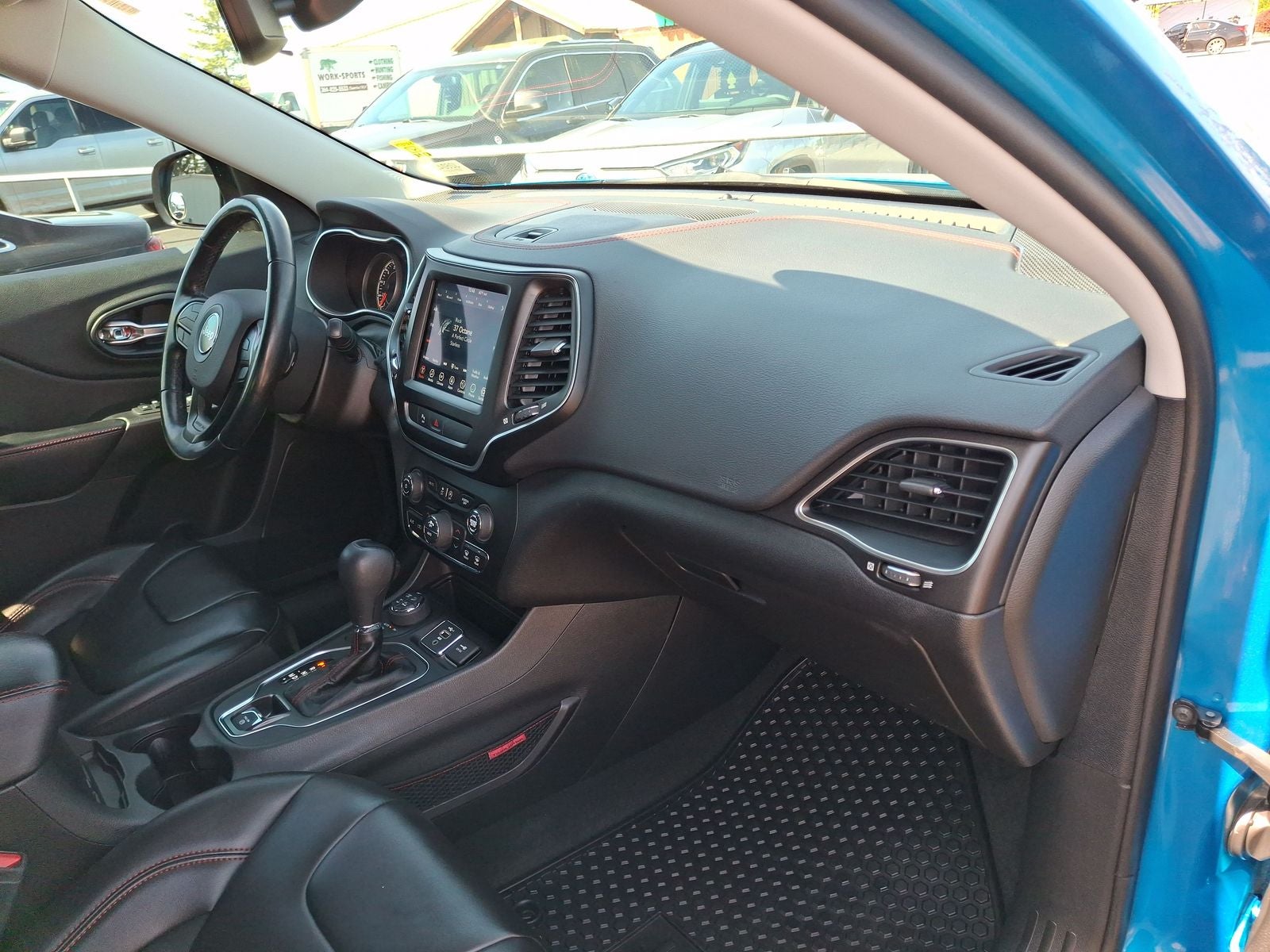 2020 Jeep Cherokee Trailhawk