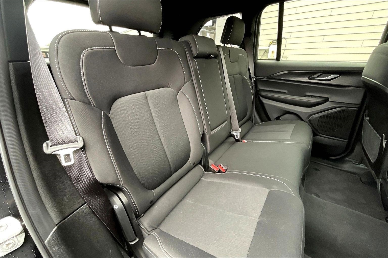 2025 Jeep Grand Cherokee Laredo X