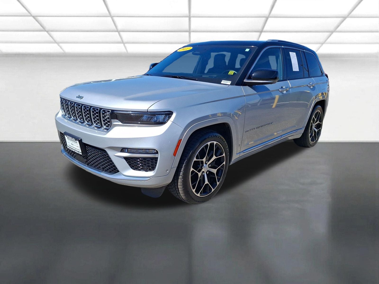 2022 Jeep Grand Cherokee Summit
