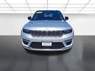 2022 Jeep Grand Cherokee Summit