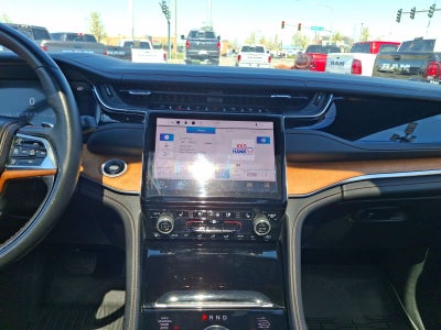 2022 Jeep Grand Cherokee Summit