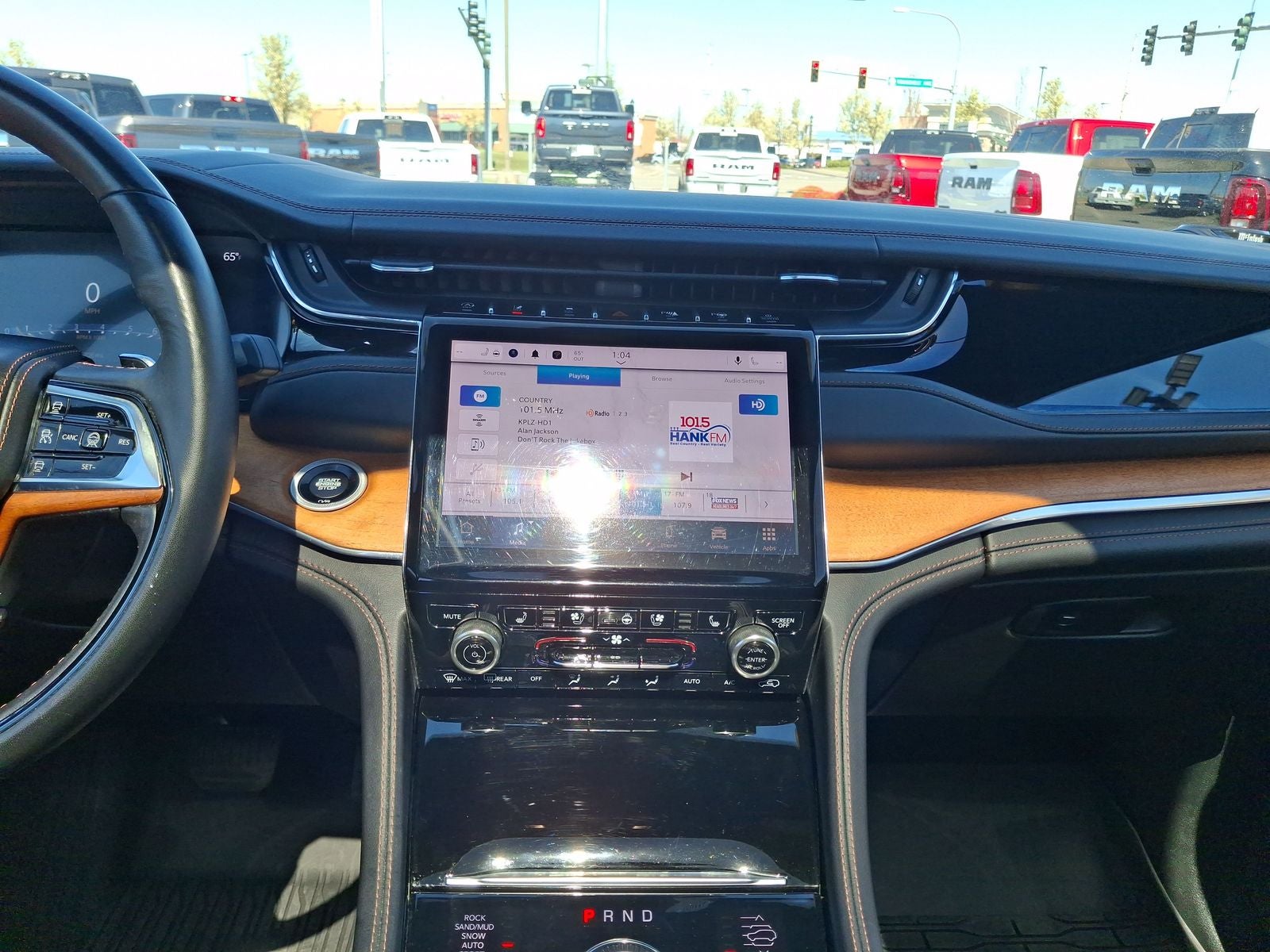 2022 Jeep Grand Cherokee Summit