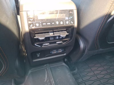 2022 Jeep Grand Cherokee Summit