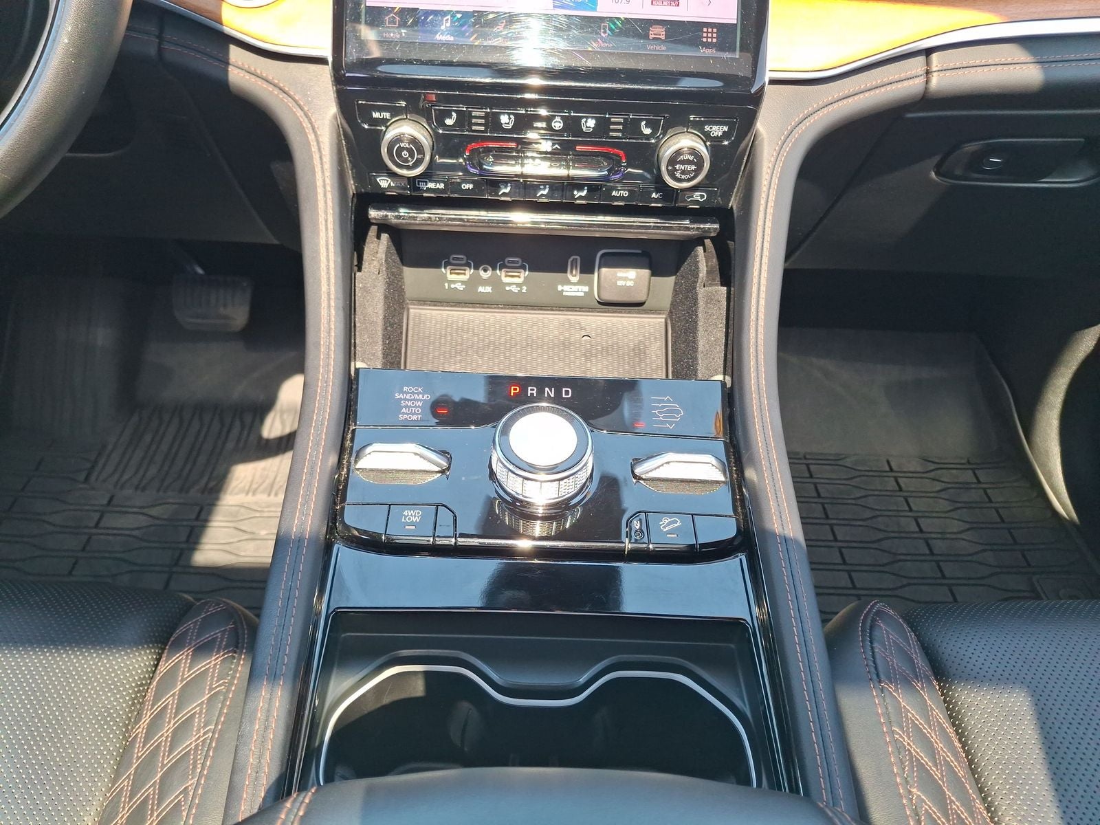 2022 Jeep Grand Cherokee Summit