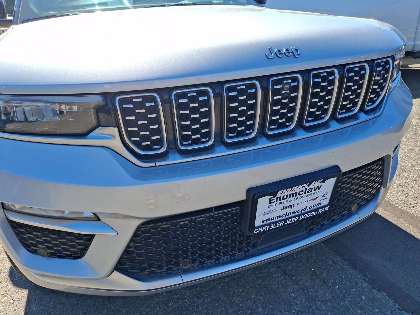 2022 Jeep Grand Cherokee Summit