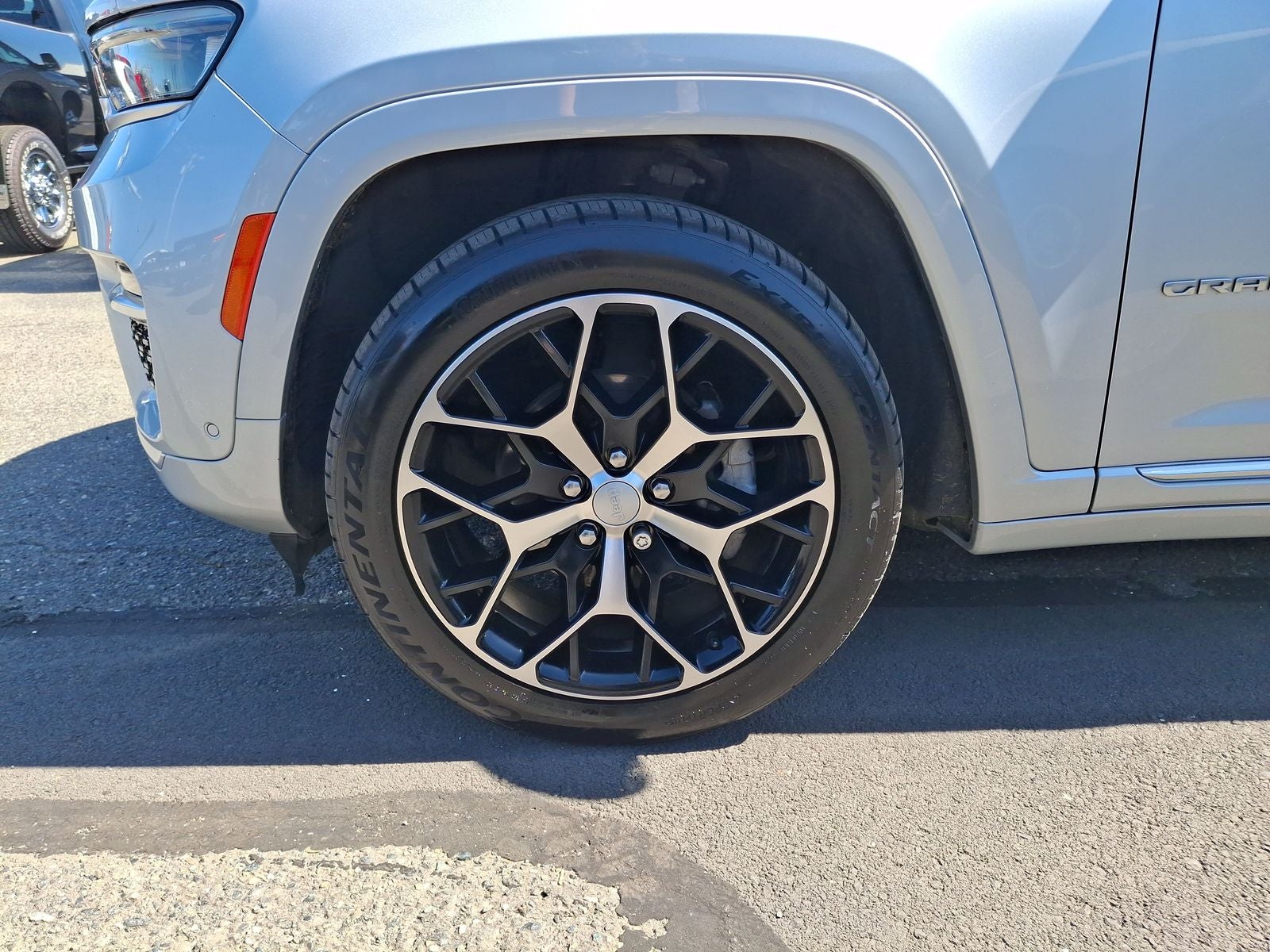 2022 Jeep Grand Cherokee Summit