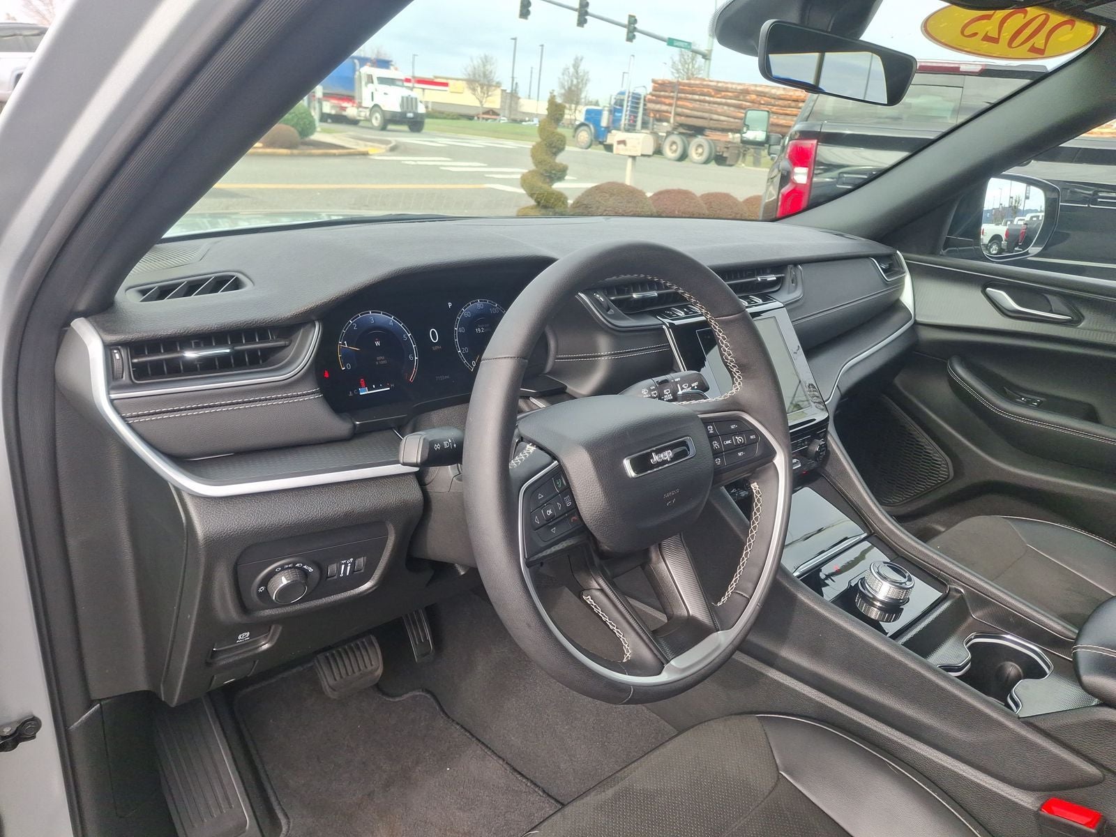 2025 Jeep Grand Cherokee L Altitude X