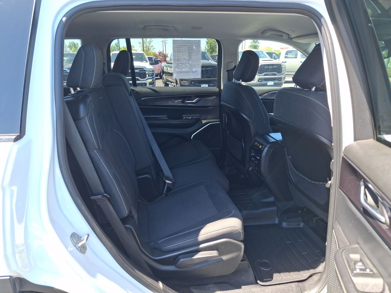 2021 Jeep Grand Cherokee L Laredo