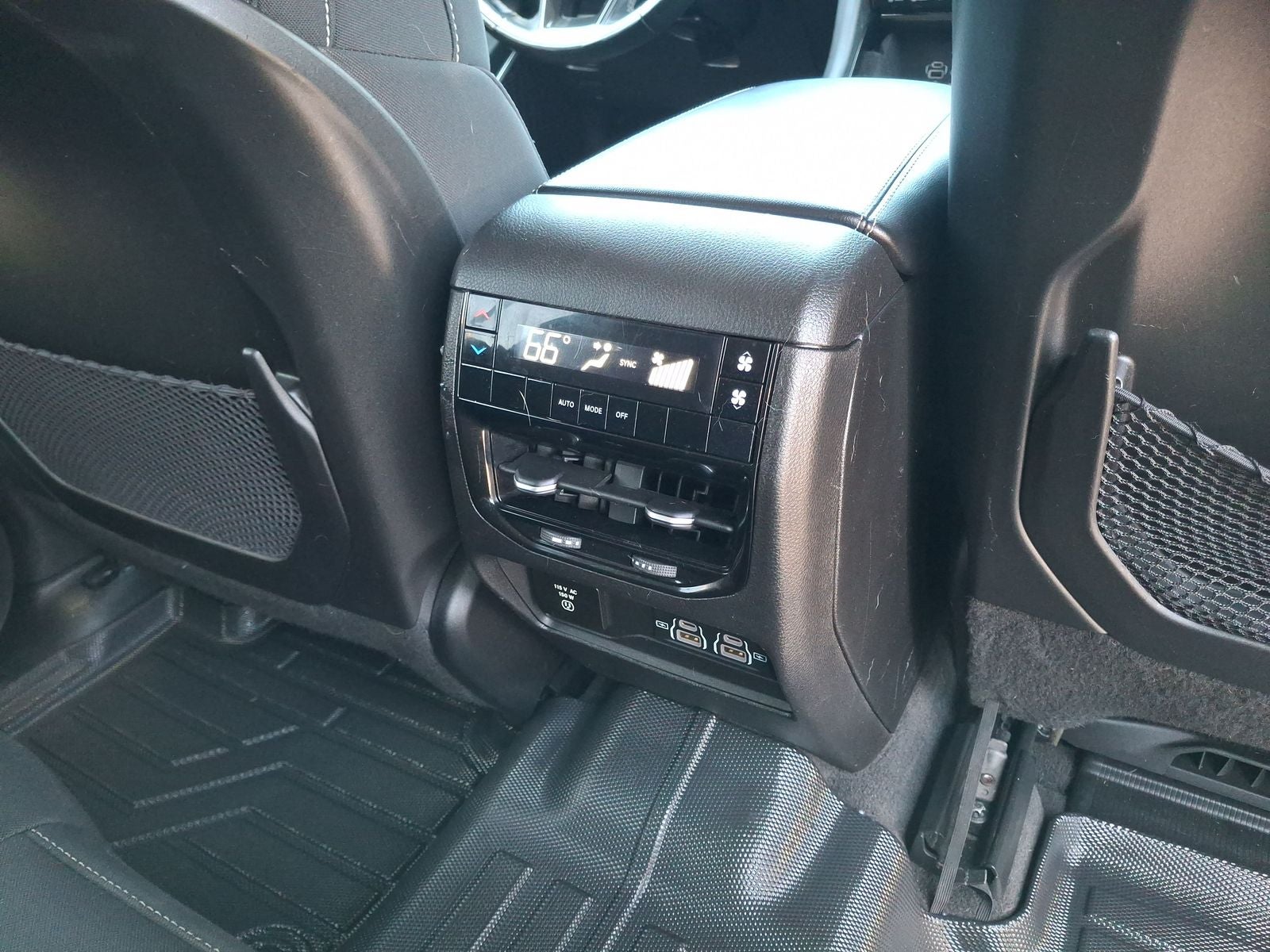 2021 Jeep Grand Cherokee L Laredo