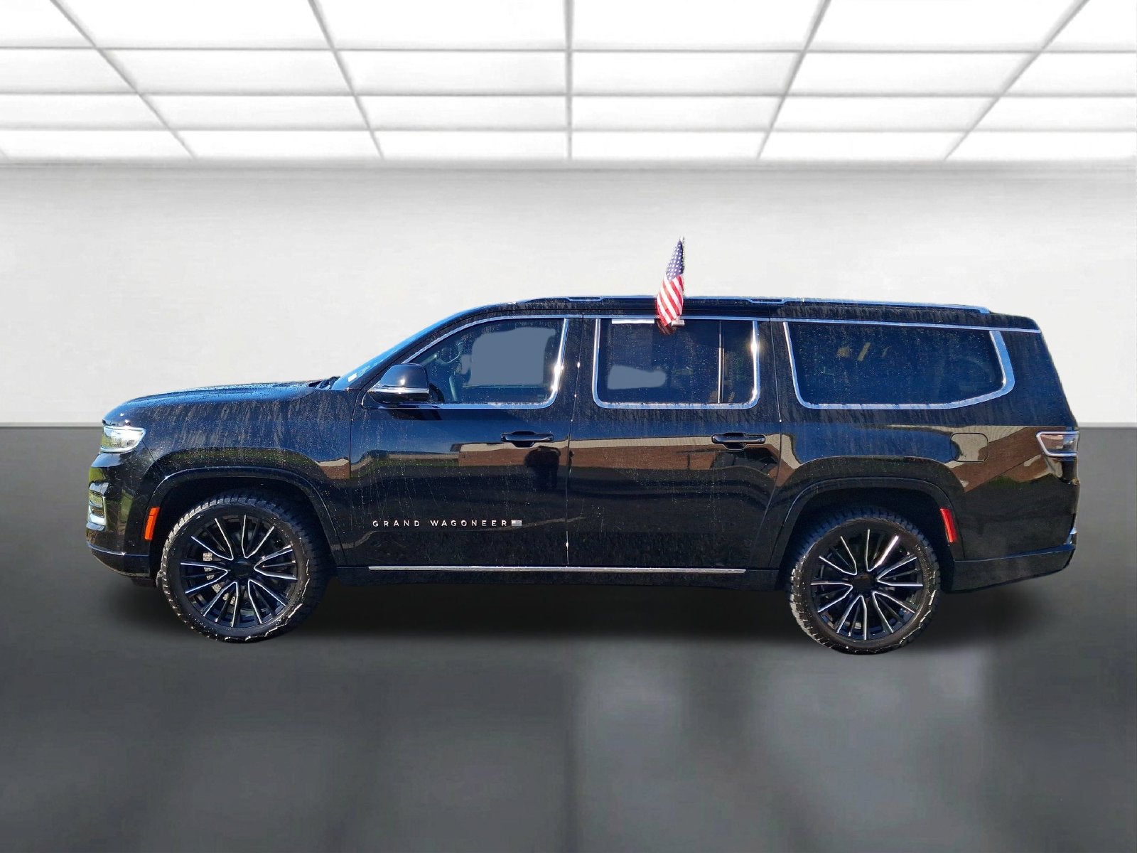 2023 Jeep Grand Wagoneer L Series III