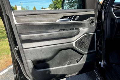 2022 Jeep Wagoneer Series II