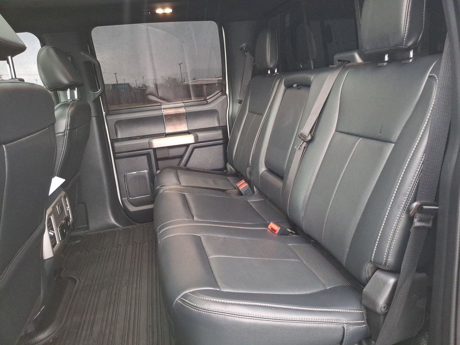 2022 Ford Super Duty F-350 SRW Lariat