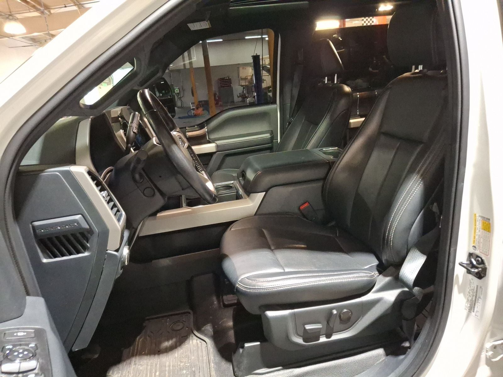 2022 Ford F-350 Lariat
