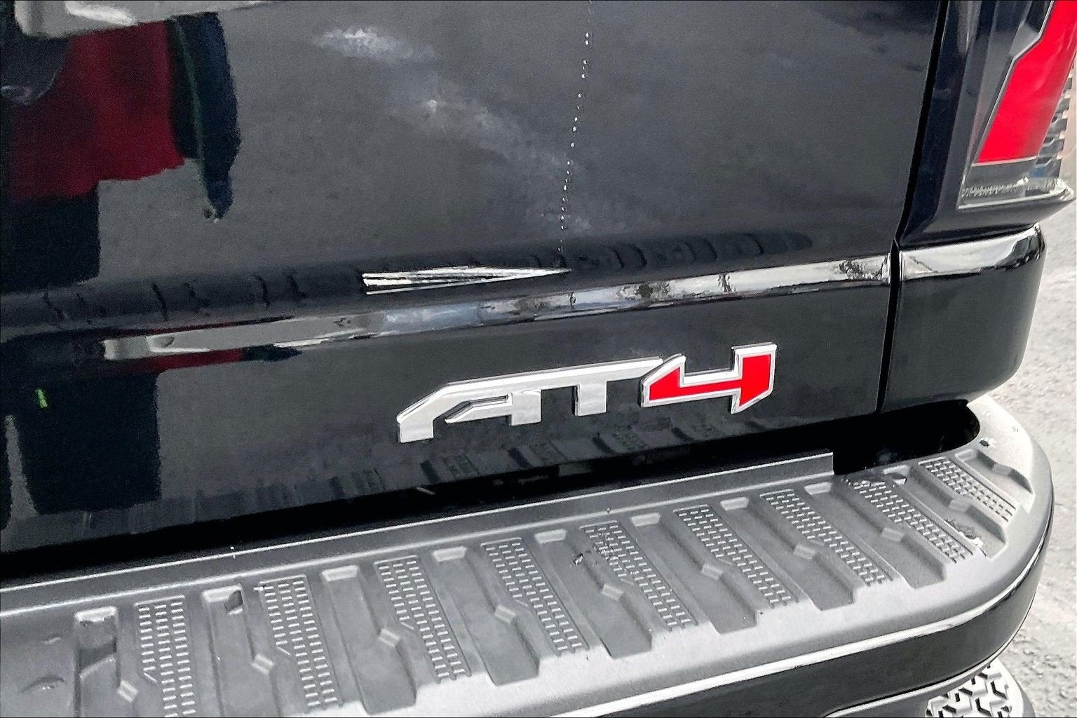 2025 GMC Sierra 3500HD AT4