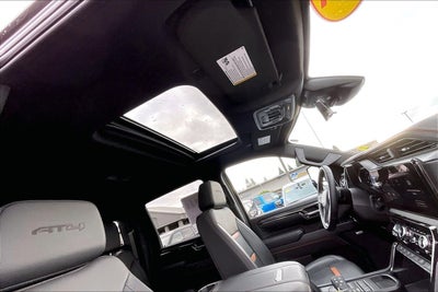 2025 GMC Sierra 3500HD AT4