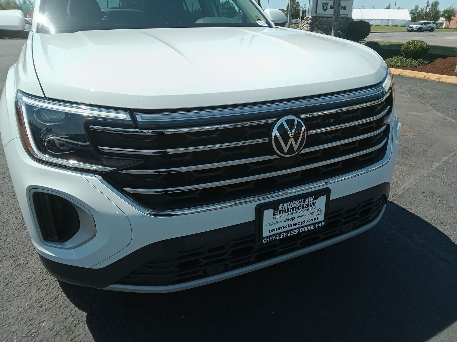 2024 Volkswagen Atlas 2.0T SE