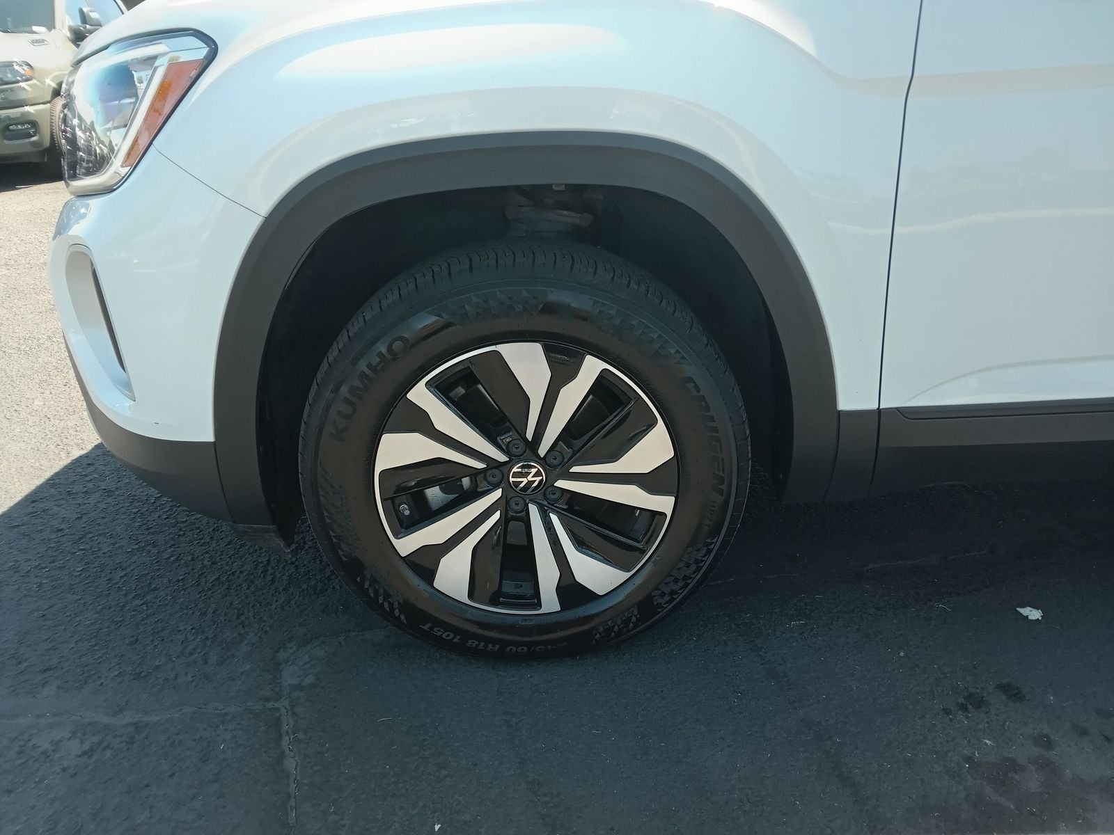 2024 Volkswagen Atlas 2.0T SE