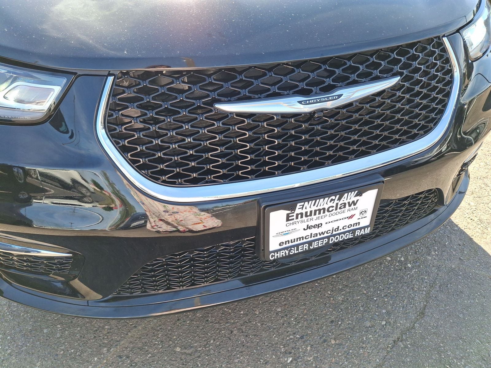 2025 Chrysler Pacifica Select