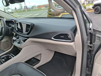 2022 Chrysler Pacifica Limited