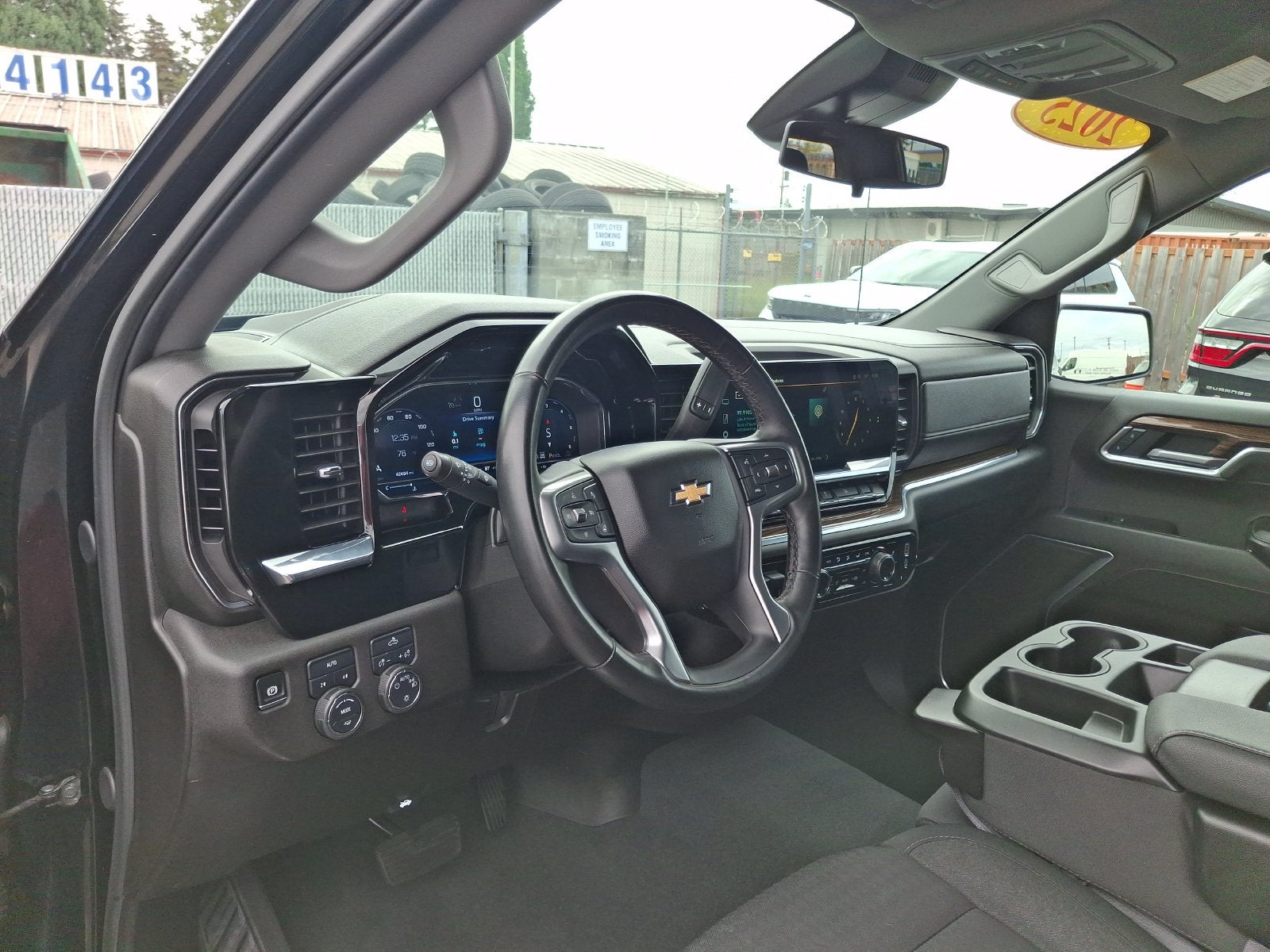 2025 Chevrolet Silverado 1500 LT LT1