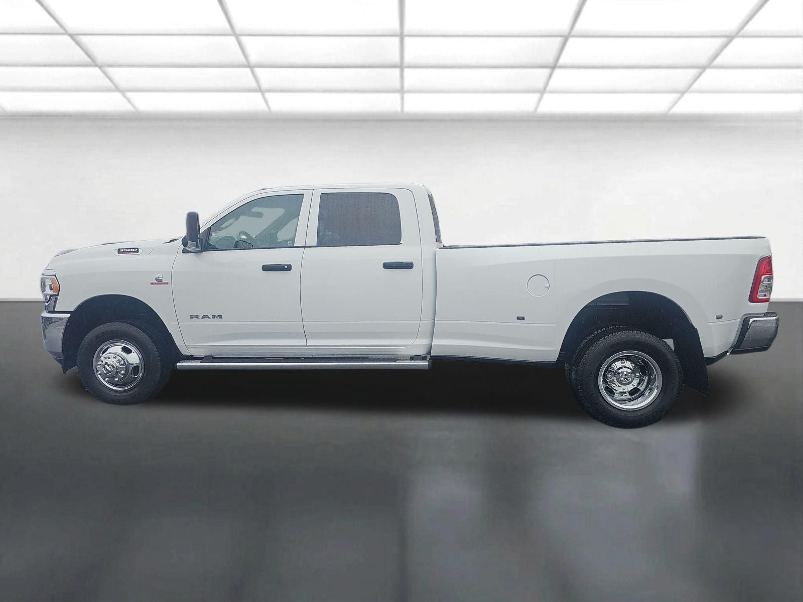 2022 RAM 3500 Tradesman Dually