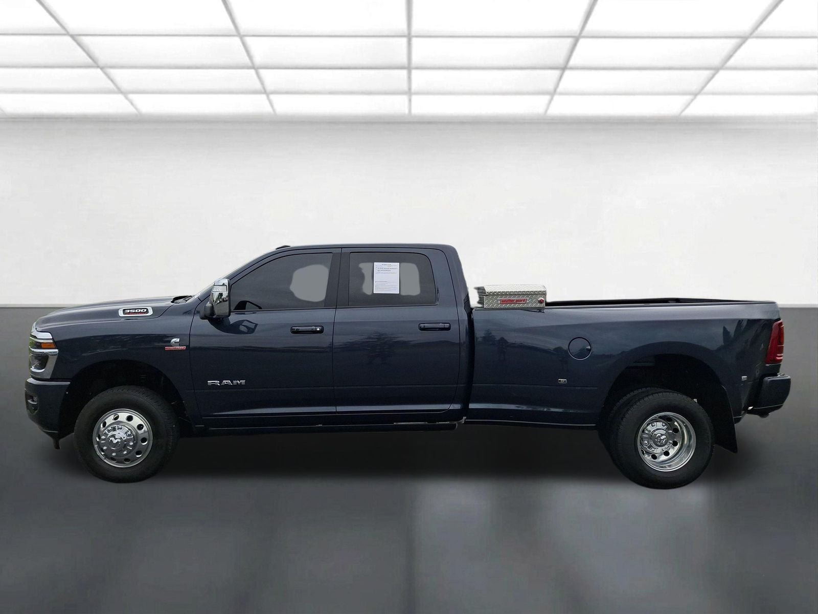 2026 RAM 3500 Laramie Dually