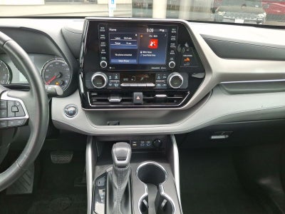 2022 Toyota Highlander LE