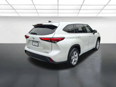 2022 Toyota Highlander LE