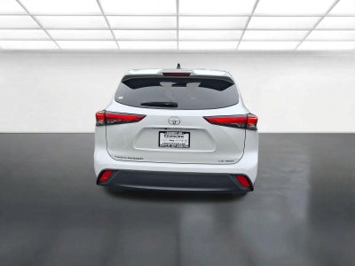 2022 Toyota Highlander LE