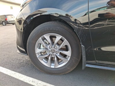 2024 Toyota Sienna LE 8 Passenger