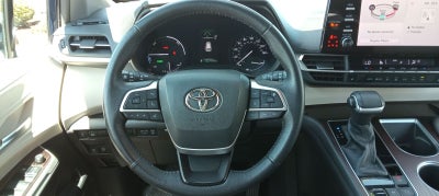 2021 Toyota Sienna XLE 7 Passenger