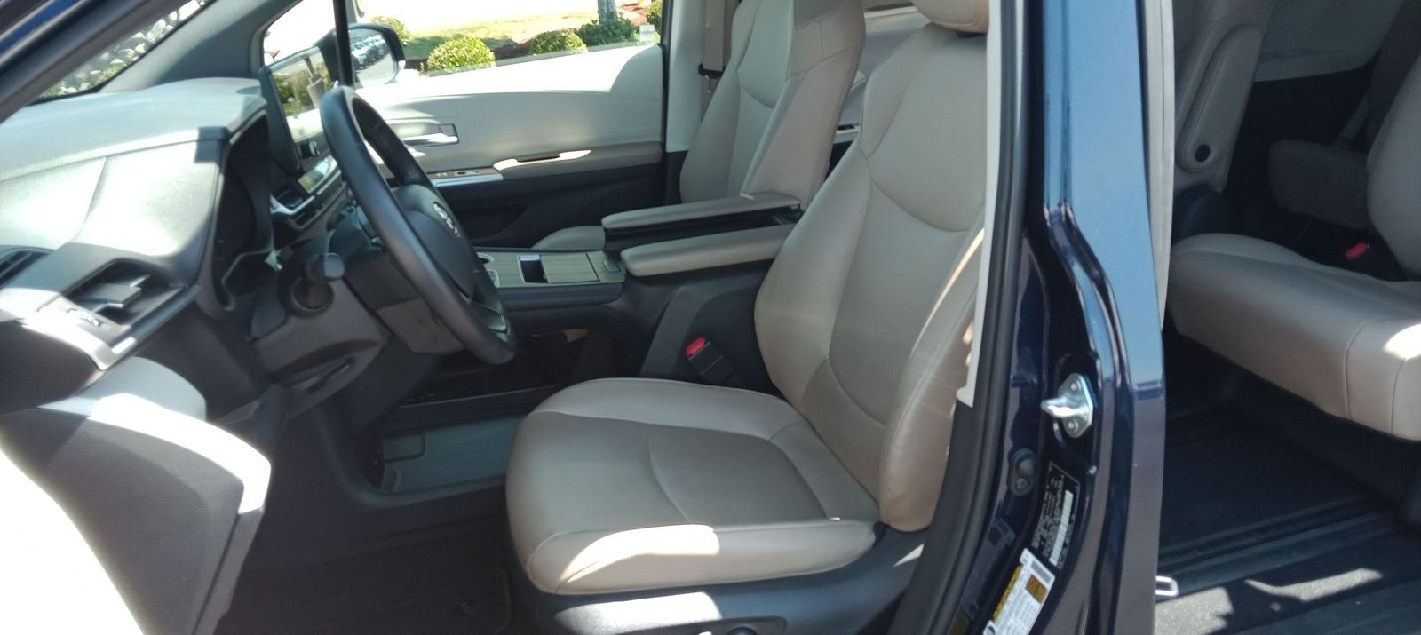 2021 Toyota Sienna XLE 7 Passenger