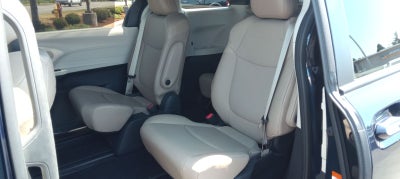 2021 Toyota Sienna XLE 7 Passenger