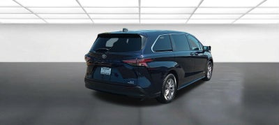 2021 Toyota Sienna XLE 7 Passenger