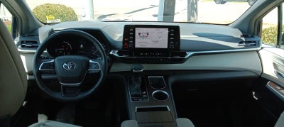 2021 Toyota Sienna XLE 7 Passenger