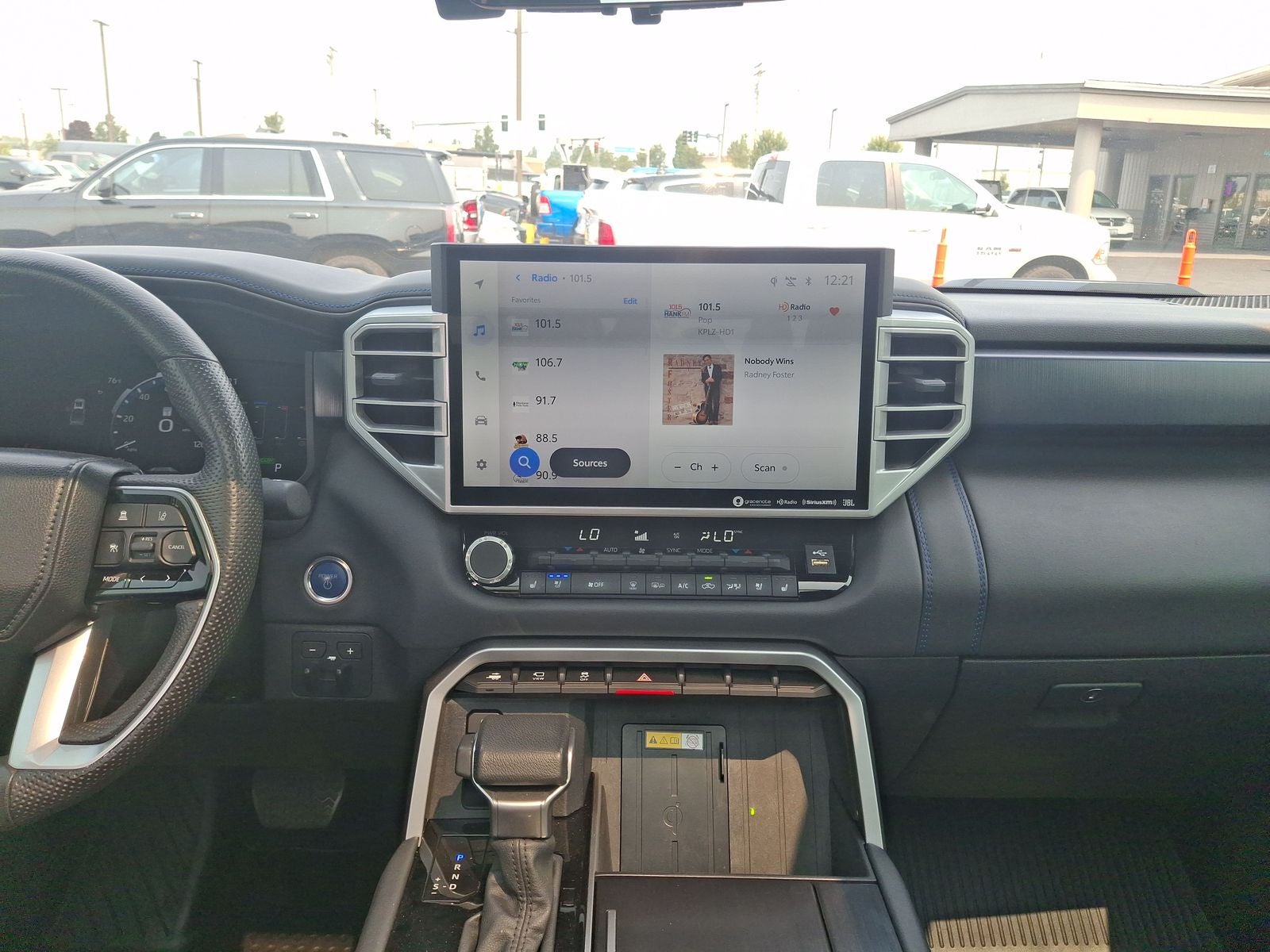 2024 Toyota Tundra Hybrid Platinum