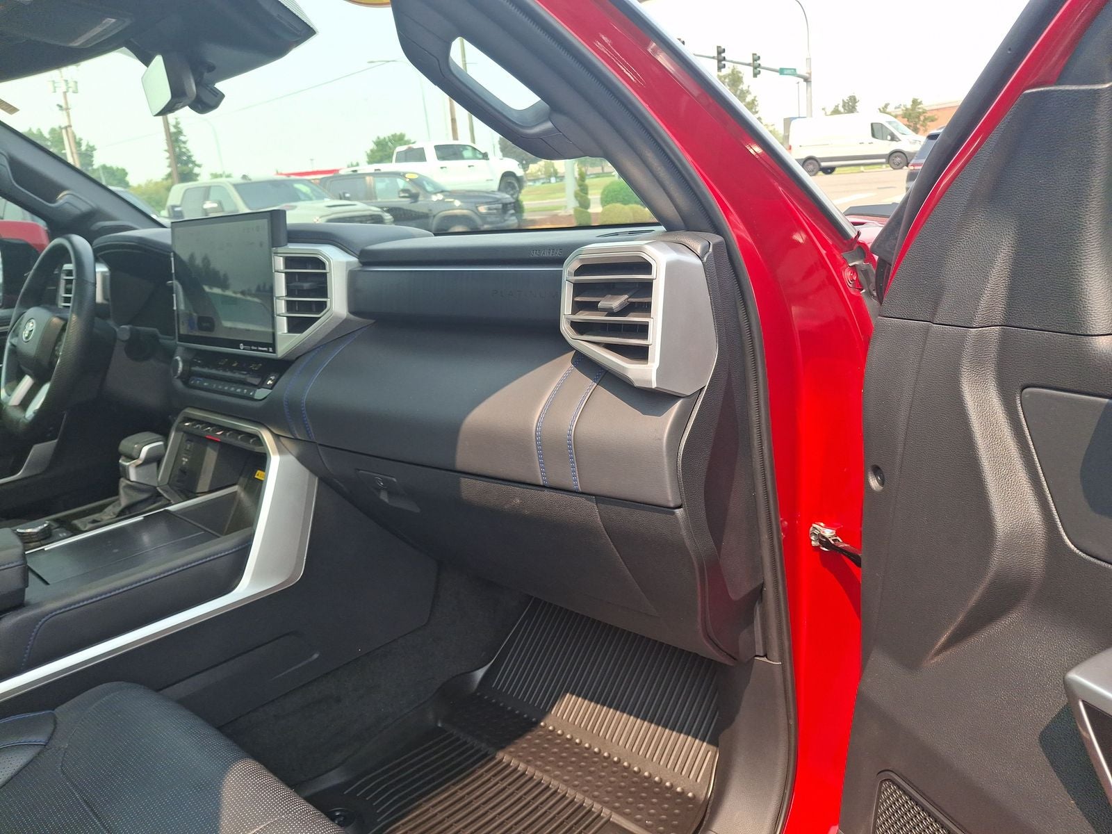 2024 Toyota Tundra Hybrid Platinum