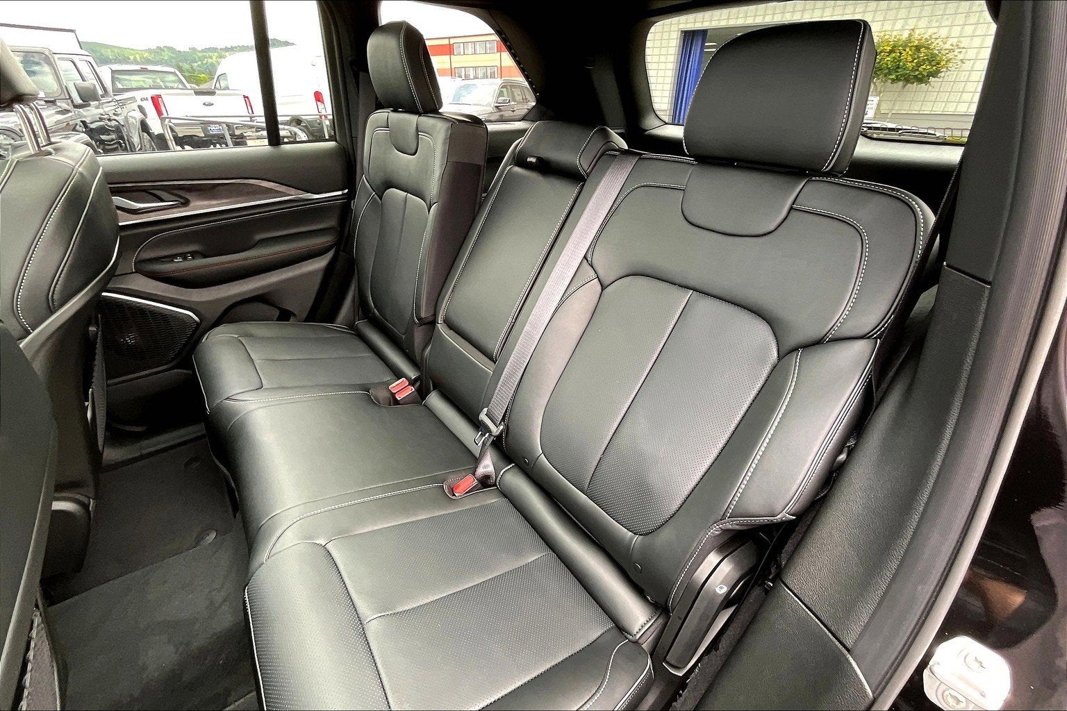 2025 Jeep Grand Cherokee Overland