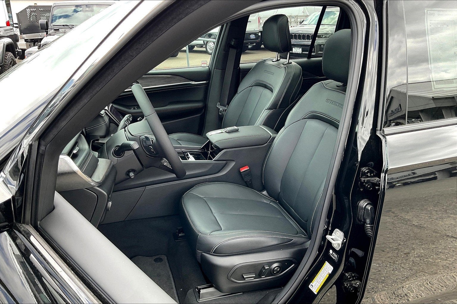 2025 Jeep Grand Cherokee Overland