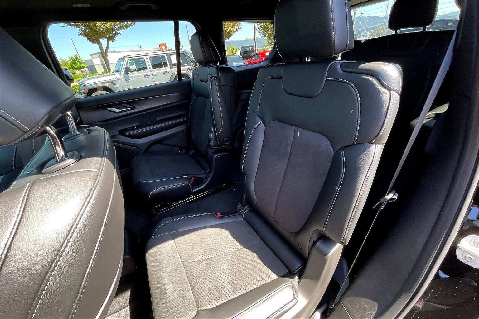 2025 Jeep Grand Cherokee L Altitude X