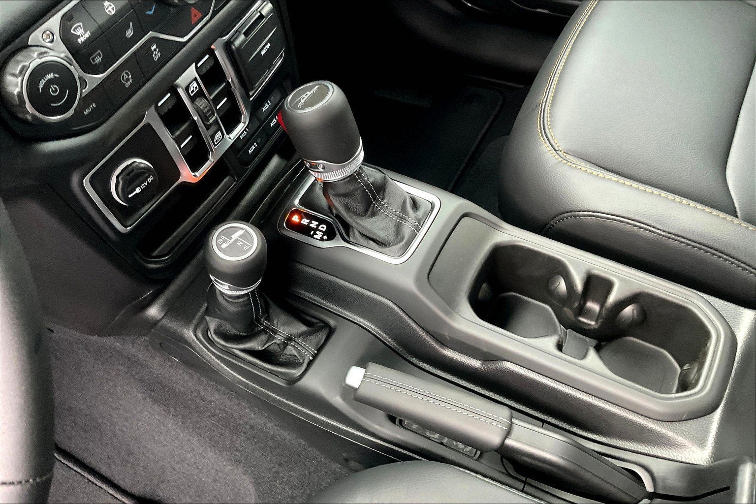 2025 Jeep Gladiator High Tide