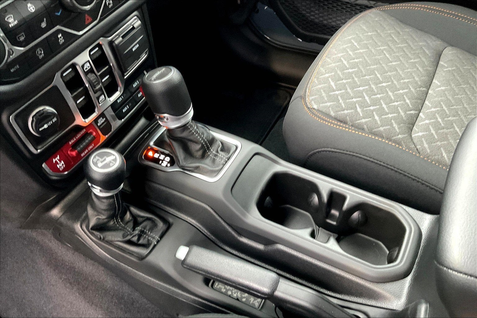 2025 Jeep Gladiator Mojave