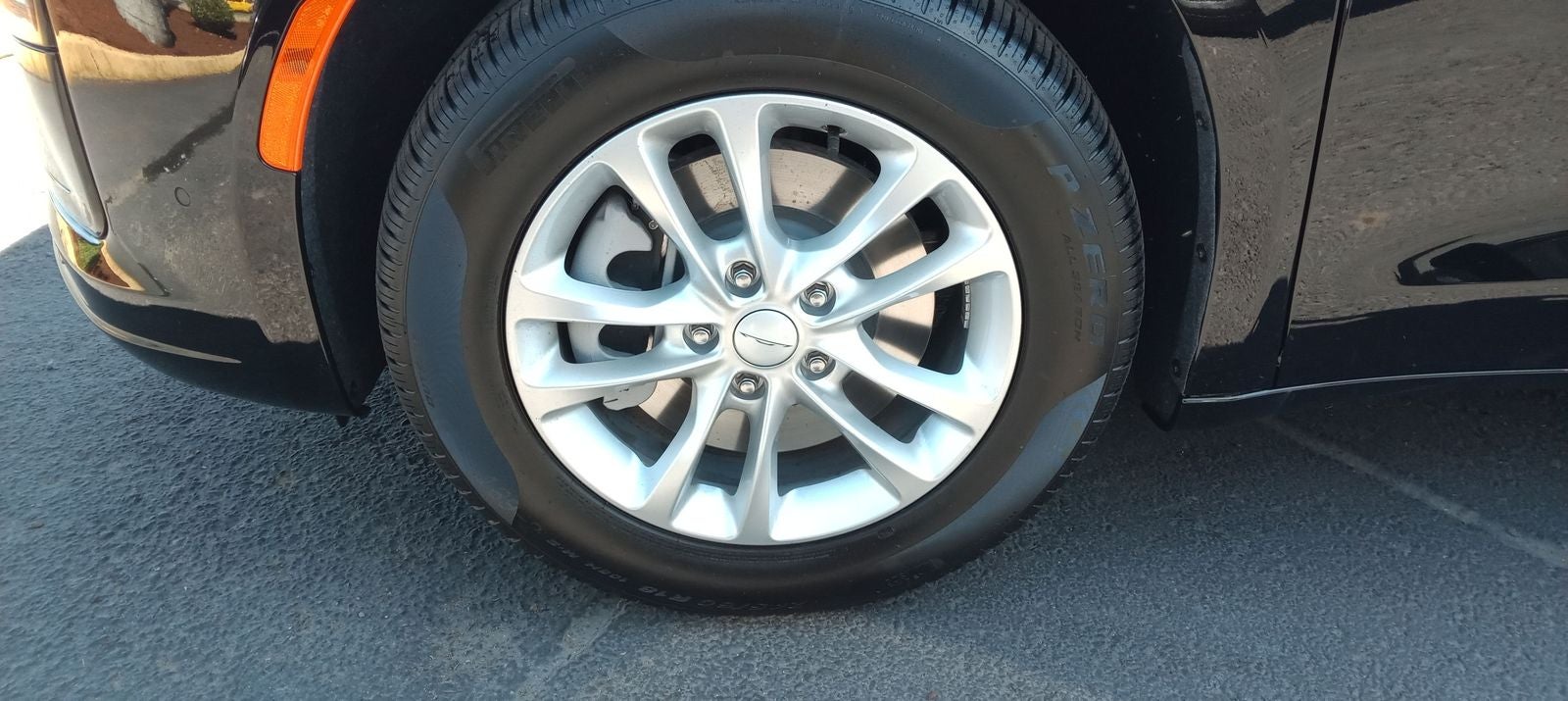 2027 Chrysler Pacifica Select