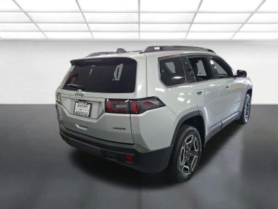 2026 Jeep Cherokee Laredo