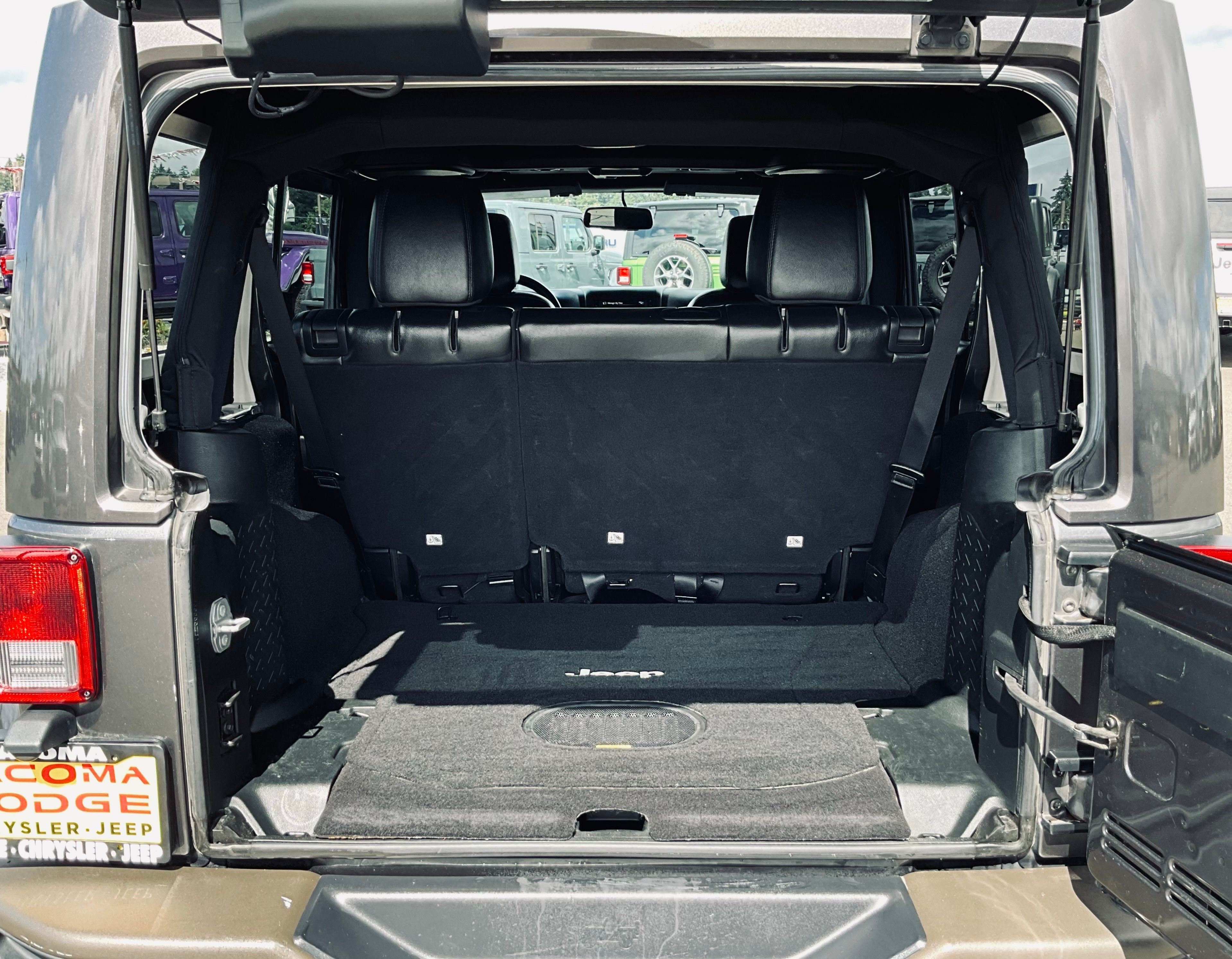 2016 Jeep Wrangler Unlimited Sahara
