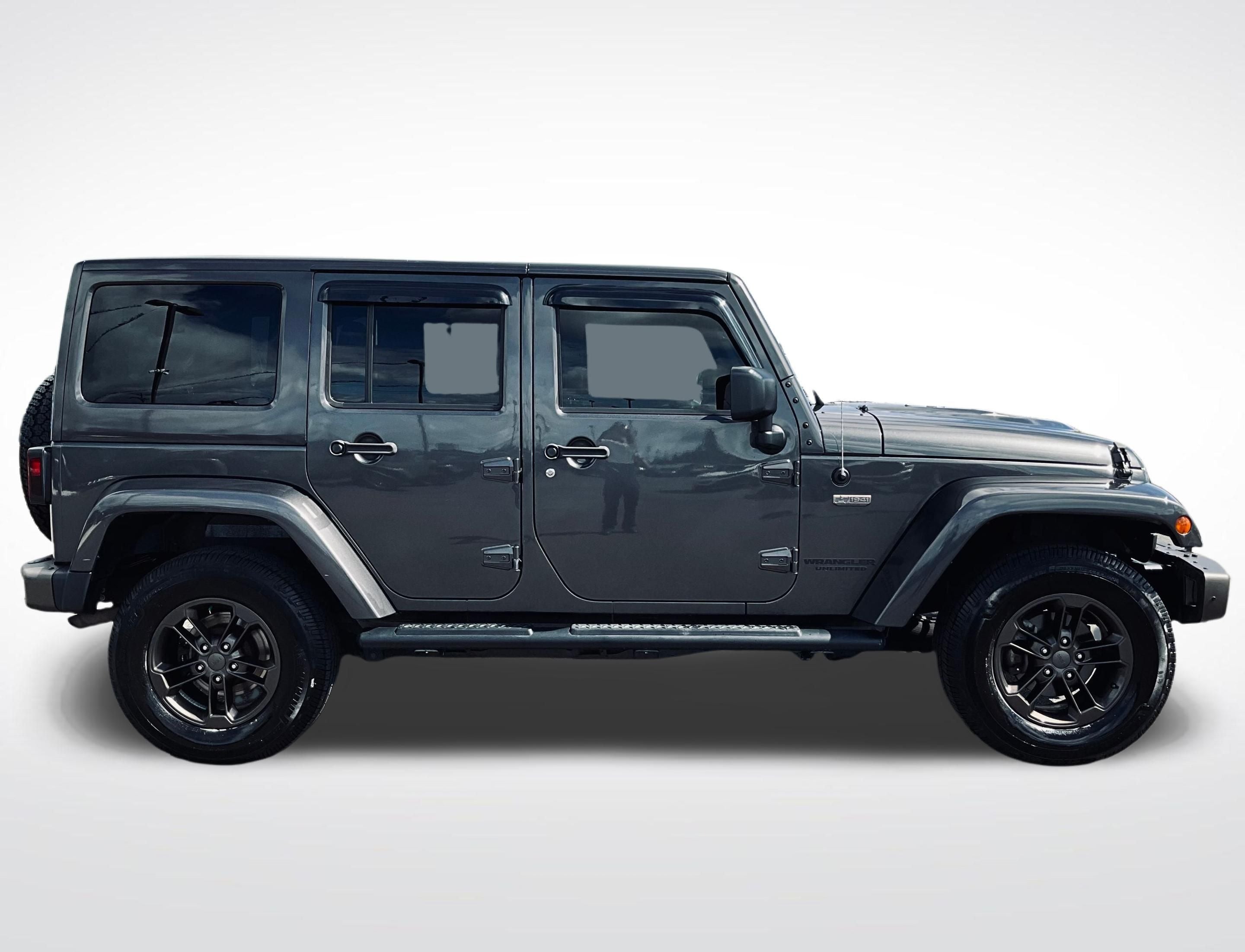 2016 Jeep Wrangler Unlimited Sahara