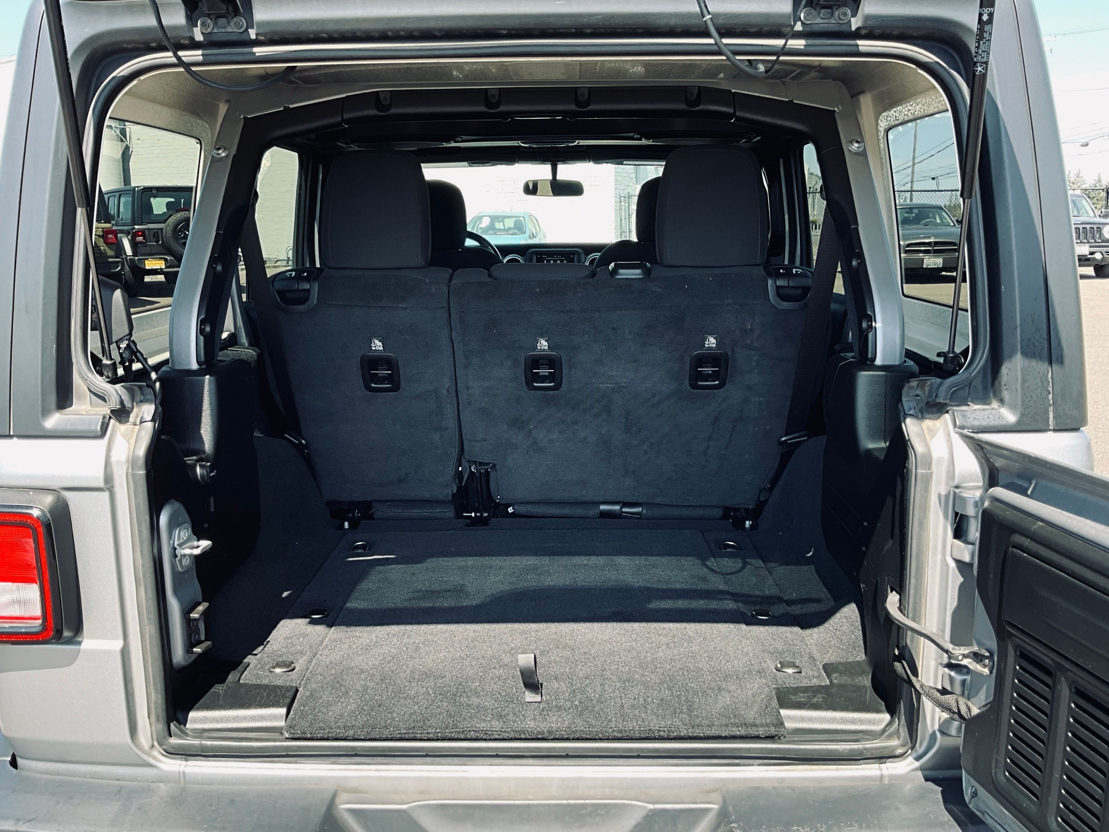 2020 Jeep Wrangler Unlimited Sahara