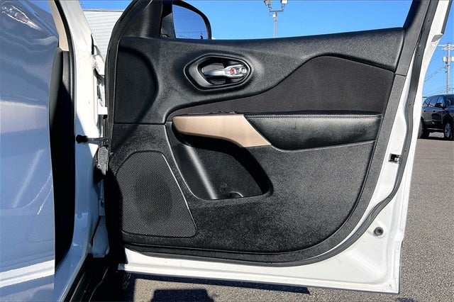 2017 Jeep Cherokee Altitude