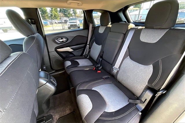 2017 Jeep Cherokee Altitude