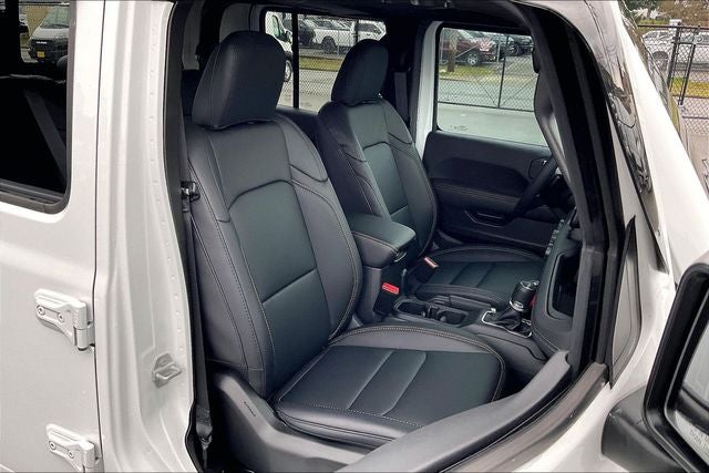 2025 Jeep Gladiator High Tide